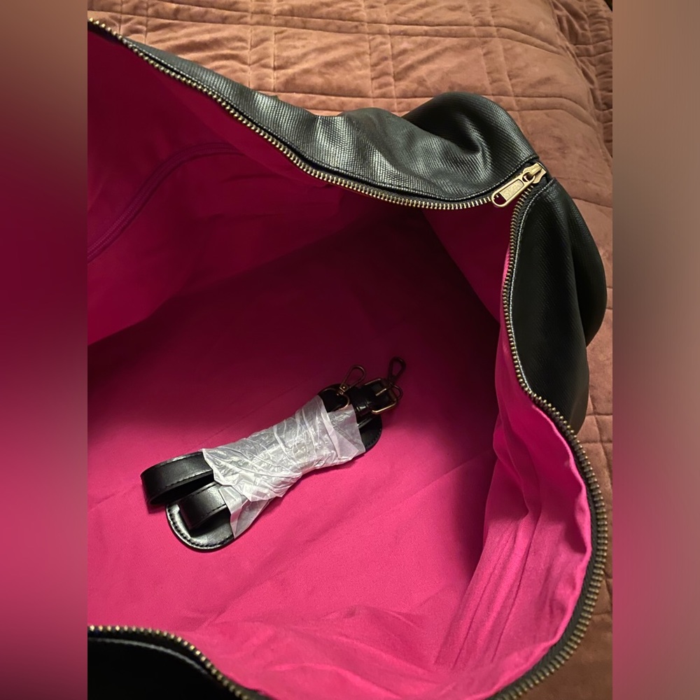 Nip Matt Rife Vip Duffel Bag “Walk Of Shame” Tour - image 6